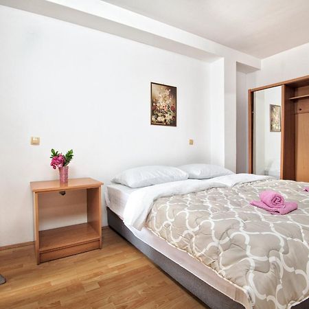 Studio & Apartments More نيوم المظهر الخارجي الصورة