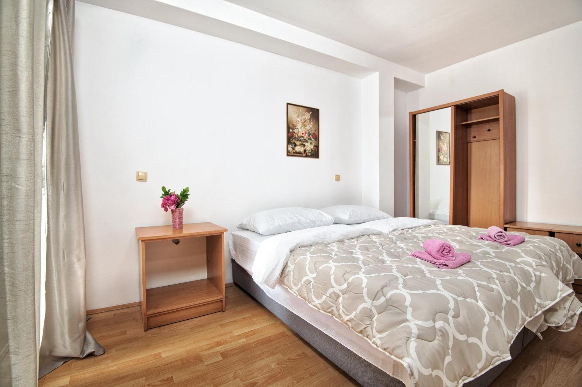 Studio & Apartments More نيوم المظهر الخارجي الصورة