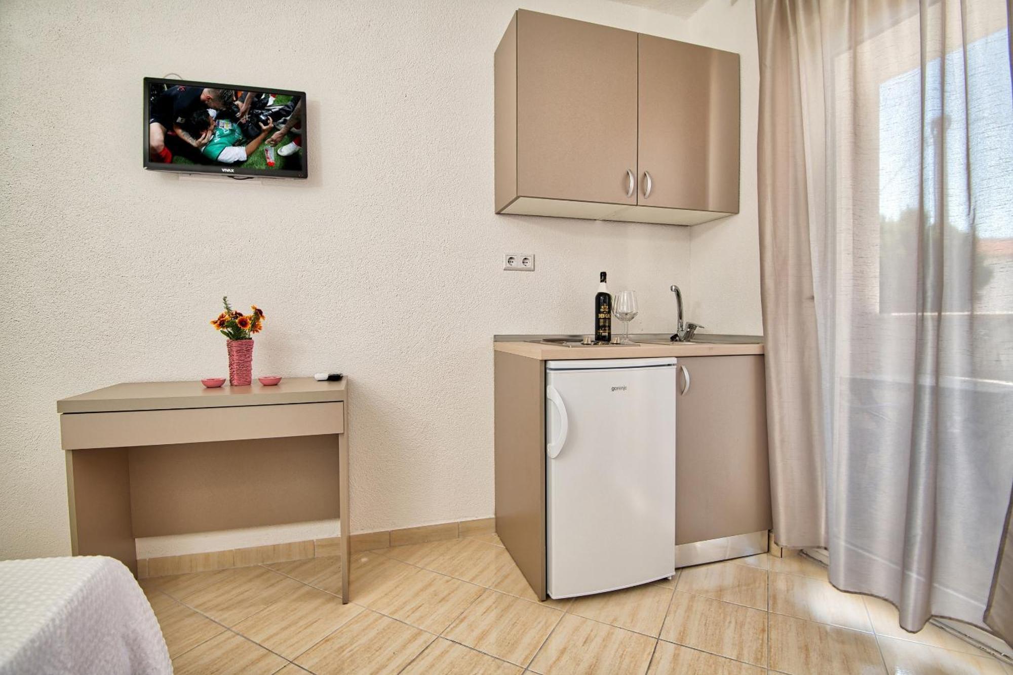 Studio & Apartments More نيوم المظهر الخارجي الصورة